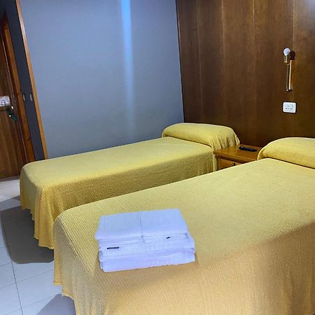 Hostal Los Valles Б'єльса Екстер'єр фото