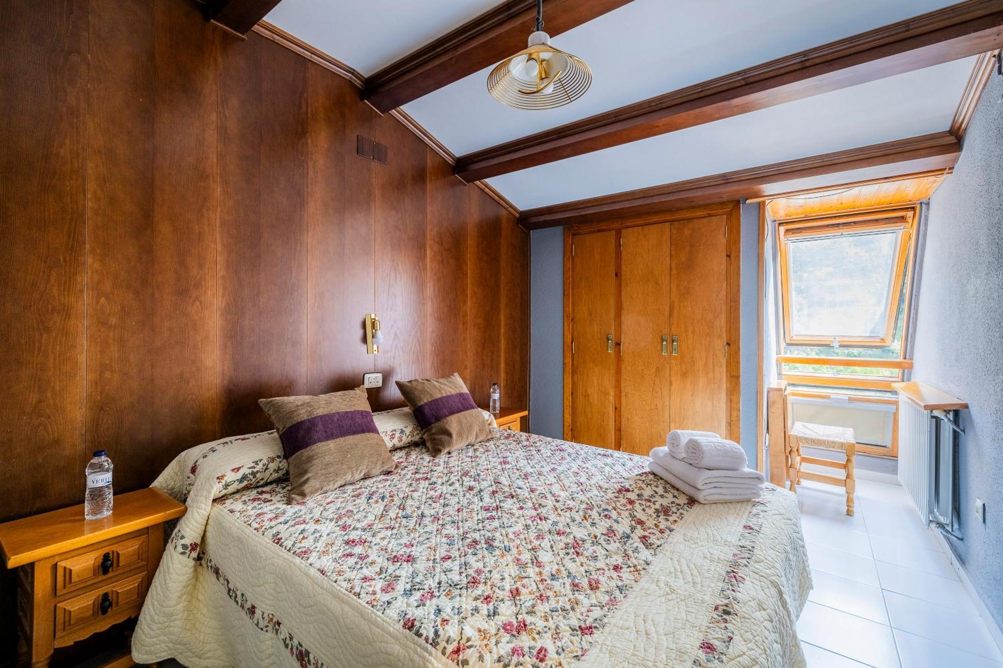Hostal Los Valles Б'єльса Екстер'єр фото