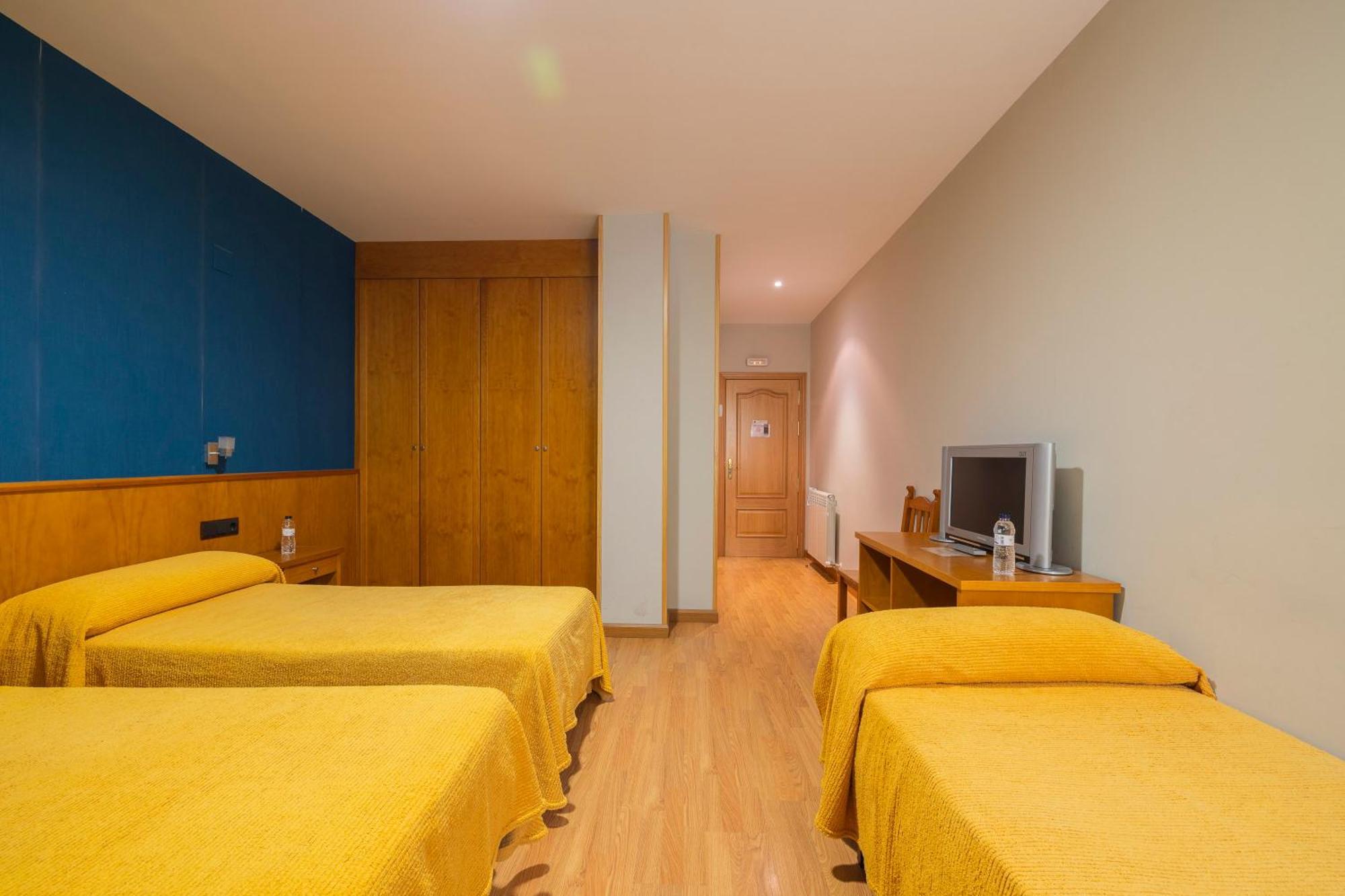 Hostal Los Valles Б'єльса Екстер'єр фото
