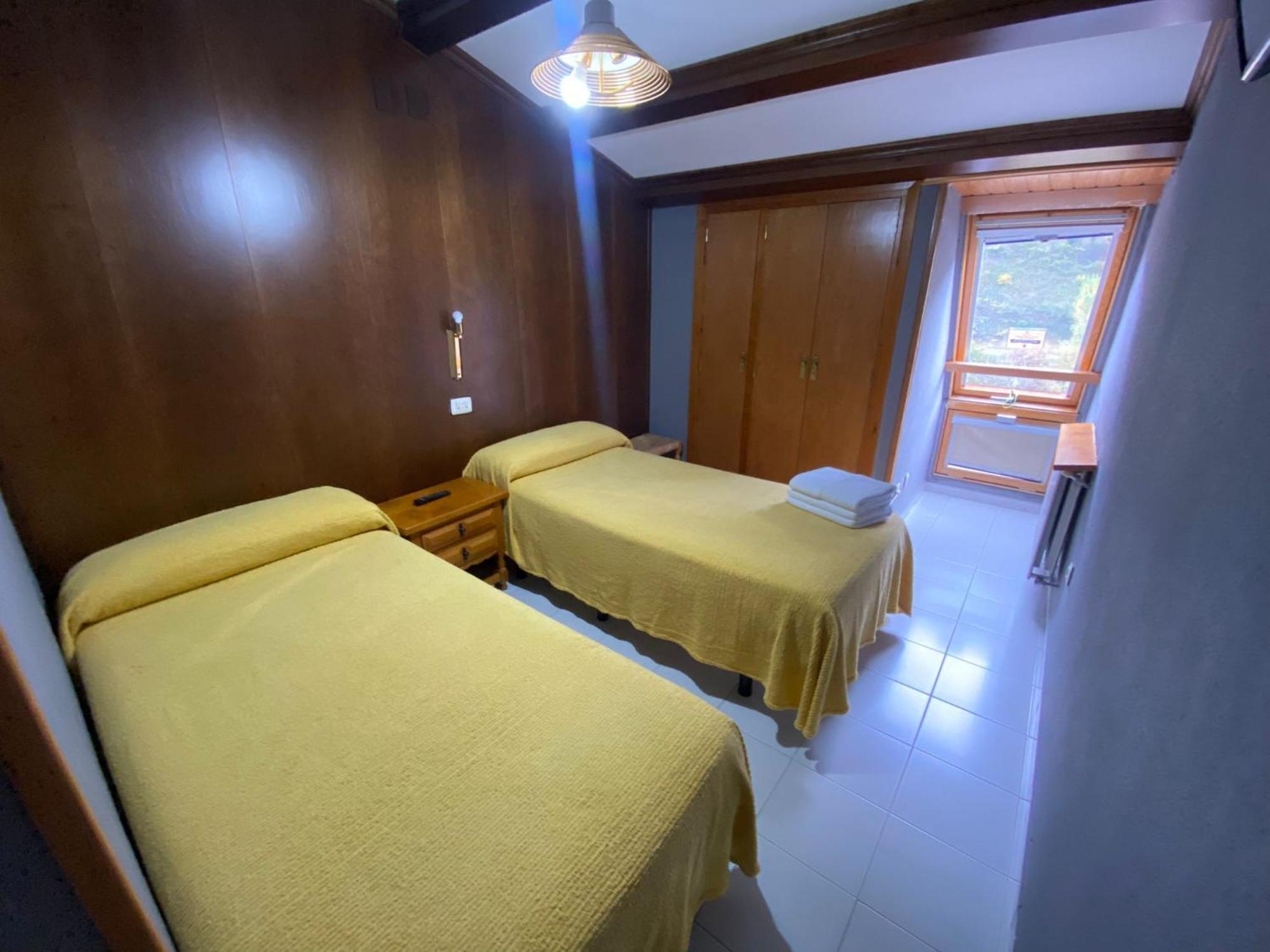 Hostal Los Valles Б'єльса Екстер'єр фото