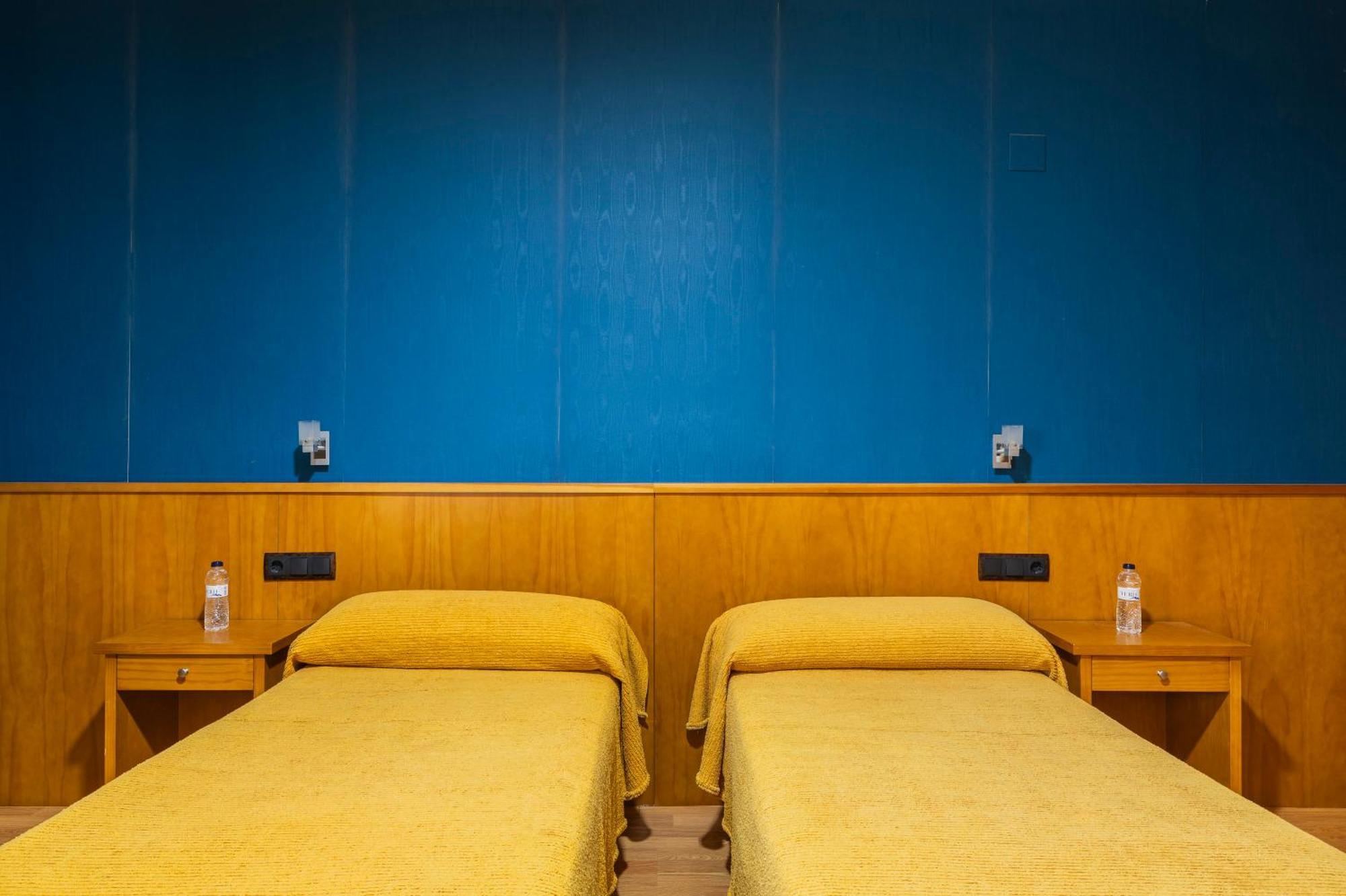 Hostal Los Valles Б'єльса Екстер'єр фото
