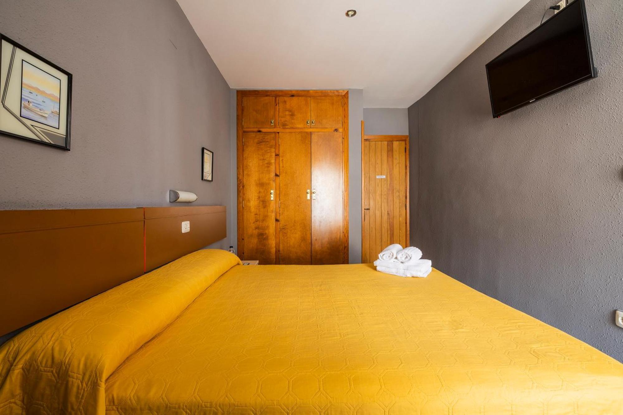 Hostal Los Valles Б'єльса Екстер'єр фото
